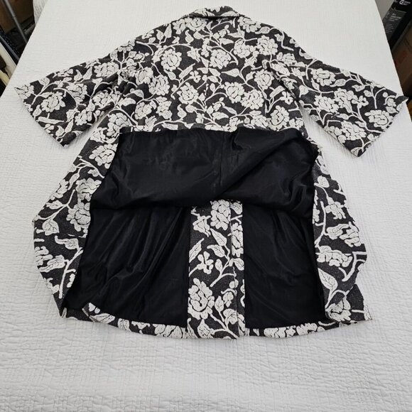 Newport News Overcoat Women's Size 12 Black White Floral Pockets Lined EUC - Picture 12 of 12